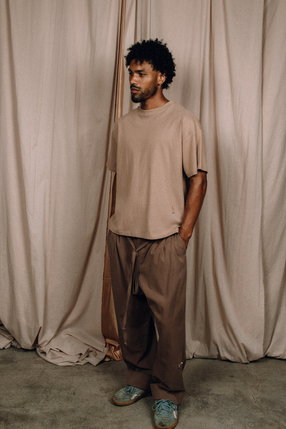 AMERICAN TEE BROWN 1