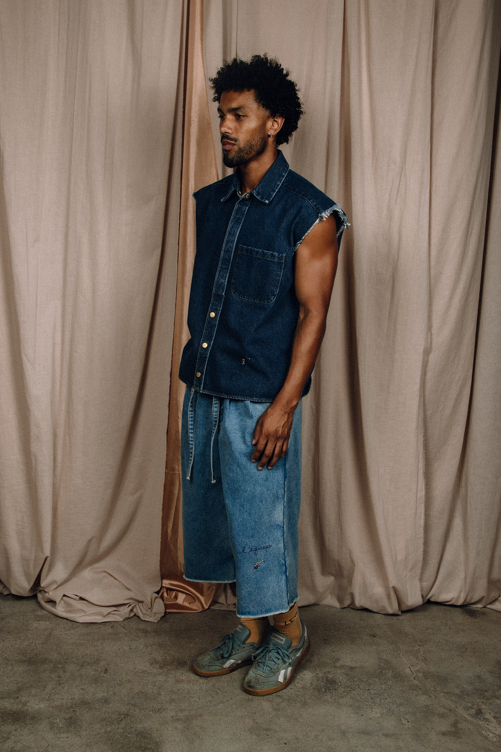 CLARK WASHED DENIM